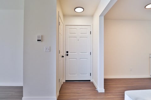 Floor plan for 2 beds, 2 baths, 1081 sqft