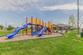 Kenosha apartment for rent - the reserve at bucklin hill playground