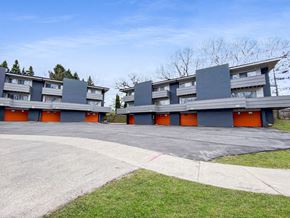 Madison townhouse for rent - the building in which the apartment is located