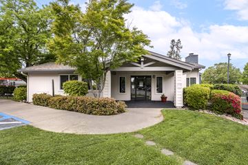 Sacramento apartment for rent - Bent Tree Apartments