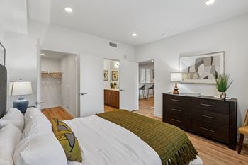 Spacious closets, pantries & storage