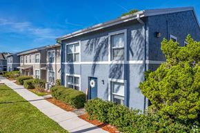 Clearwater apartment for rent - Building exterior at Pineview Apartments, in Clearwater, FL 33755
