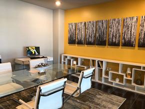 Saint Louis apartment for rent - Dining at 1400 Russell Apartments, Missouri, 63104