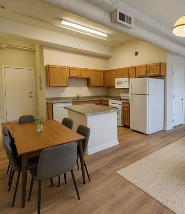 Baltimore apartment for rent - A kitchen with a table and chairs.