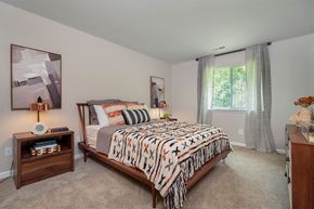 Farmington Hills apartment for rent - Gorgeous Bedroom at Ascent at Farmington Hills, Farmington Hills, MI