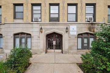 Oak Park apartment for rent - 