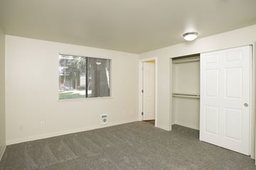 Federal Way apartment for rent - Park at Dashpoint Apartments