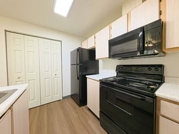 Puyallup apartment for rent - Aspen Creek Apartments