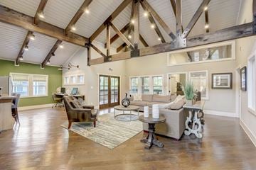 Atlanta apartment for rent - a living room with a couch and a table