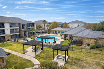 Outdoor bbq/dining lounges