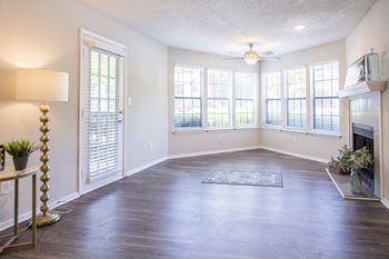 Wrap-around windows