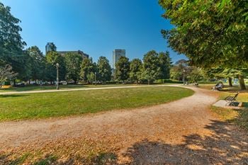 Park/garden
