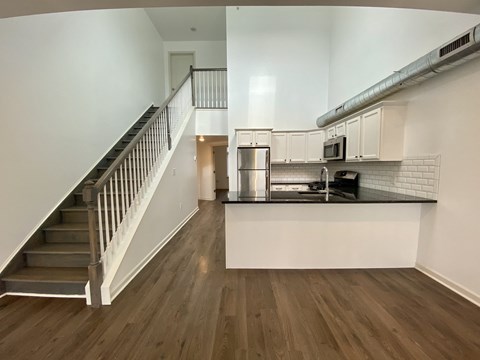 Floor plan for 2 beds, 2 baths, 925 sqft
