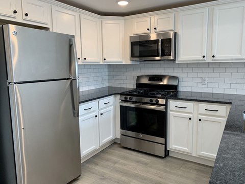 Floor plan for 2 beds, 2 baths, 797 sqft