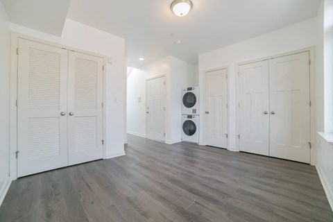 Floor plan for 2 beds, 1.5 baths, 845 sqft
