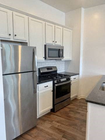 Floor plan for 2 beds, 1 bath, 822 sqft