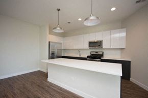 Chicago apartment for rent - Kitchen View