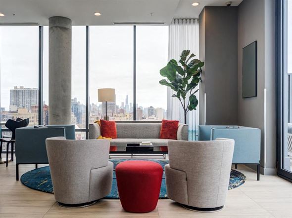 Chicago apartment for rent - Residents can enjoy views of Lake Michigan from our 18th floor rooftop deck and co-work spaces.