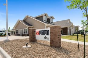 Waterloo apartment for rent - Property Signage at Union at North Crossing, Iowa