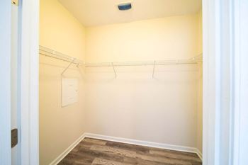 A walk in closet