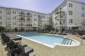 Bright pool