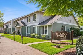 Milwaukie apartment for rent - Bristol Court Building exterior and sign