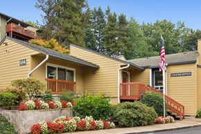 Salem apartment for rent - Fairmount Park Apartments - Salem, Oregon