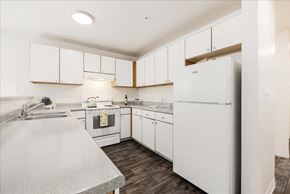 Portland apartment for rent - Farisswood Apartments Kitchen