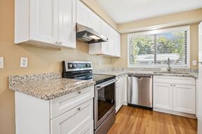Keizer apartment for rent - Timberview Estates Kitchen