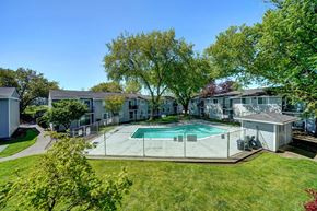 Forest Grove apartment for rent - Karen's Korner  Pool
