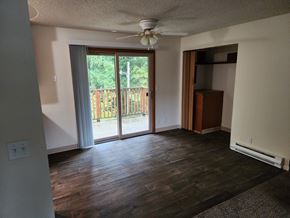 Vancouver apartment for rent - Covington Court Apartments Living Room With Balcony