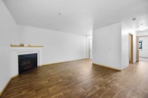 Vancouver apartment for rent - Living Room