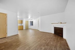Vancouver apartment for rent - Living Room