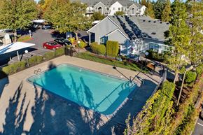 Aloha apartment for rent - ariel view of pool Aloha Oregon Quatama Village Apartments 