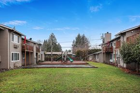 Portland apartment for rent - Play Area Applegate Apartments Portland