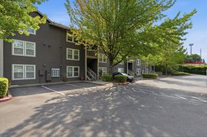 Portland apartment for rent - Barbur Heights Apartments Exterior