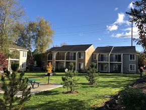 Beaverton apartment for rent - Birch Meadow Apartments Outdoor Area