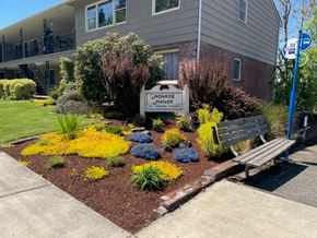 Oregon City apartment for rent - Monroe Manor Apartments