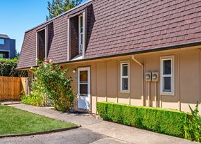 West Linn apartment for rent - French Glen Apartments, West Linn exterior