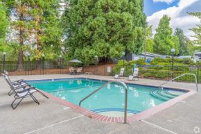 Tigard apartment for rent - Hampton Park Pool