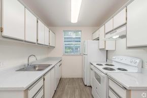 Tigard apartment for rent - Hampton Park Kitchen