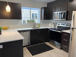 Albany apartment for rent - Queen Court Apartments Kitchen