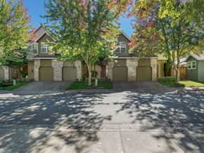 Aloha apartment for rent - Garages