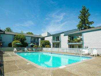 <B>seasonal pool:</b> relax and recharge during warm months with a refreshing outdoor pool.