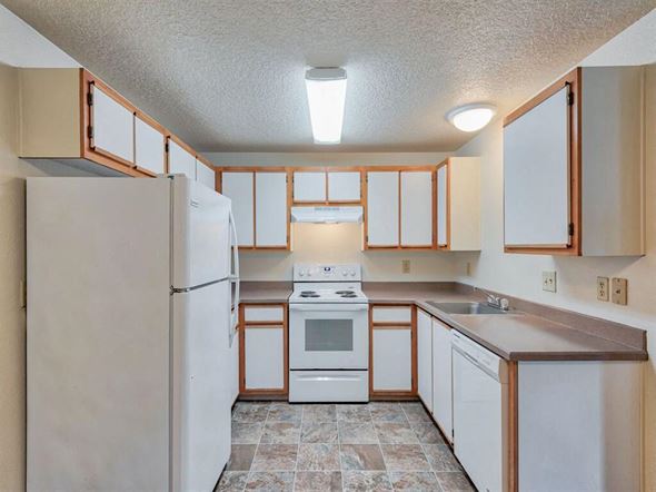 Milwaukie apartment for rent - Kitchen