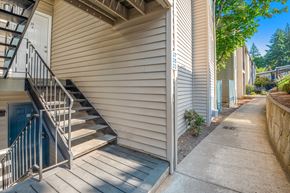 Portland apartment for rent - Quail Ridge Apartments Exterior