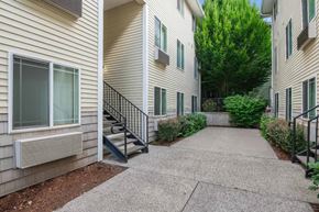Portland apartment for rent - The Raven Apartments Exterior Building