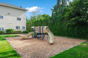 Portland apartment for rent - The Raven Apartments Playground