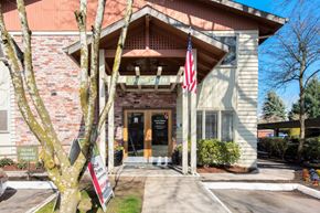Gresham apartment for rent - Royal Greens Leasing Center