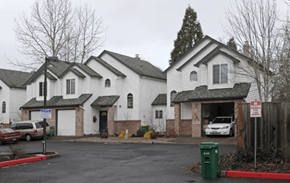 Beaverton apartment for rent - Morningside Manor Townhomes Exterior of Building